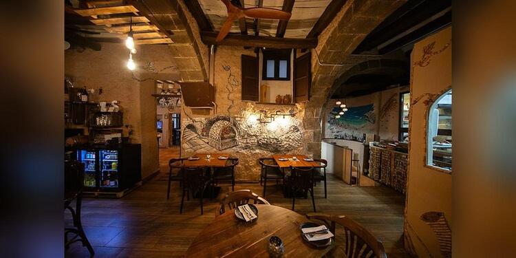 Ziryab Fusio Tapas Bar, bar