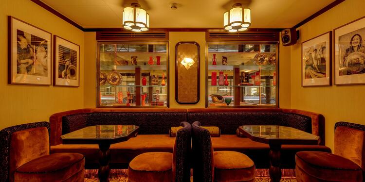 Minuit Express - Cocktail & Spirits Bar, bar