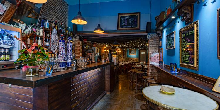 Mucho cielo y mucho mar, restaurant