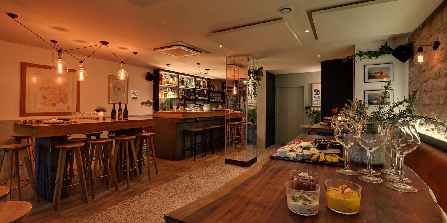 Le Barbiche La Réplique, bar