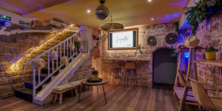 219StMaur, bar