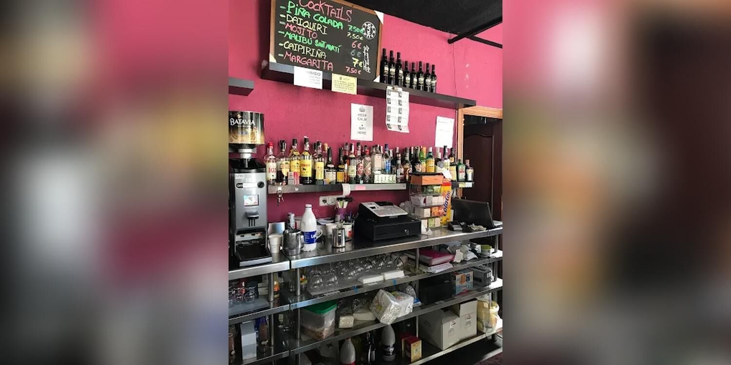 Cervecería Sant Martí, bar