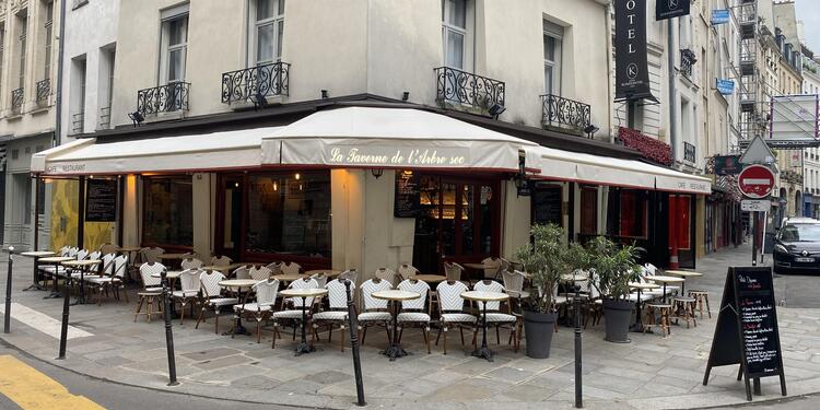 La Taverne de l'Arbre Sec, bar