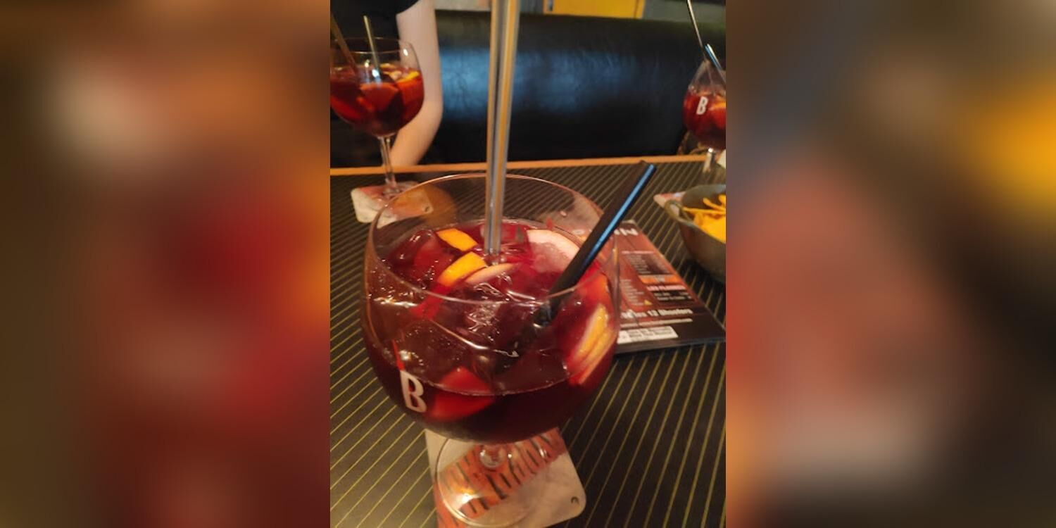 elfbar nachfüll pod läuft aus Bar Phenomen