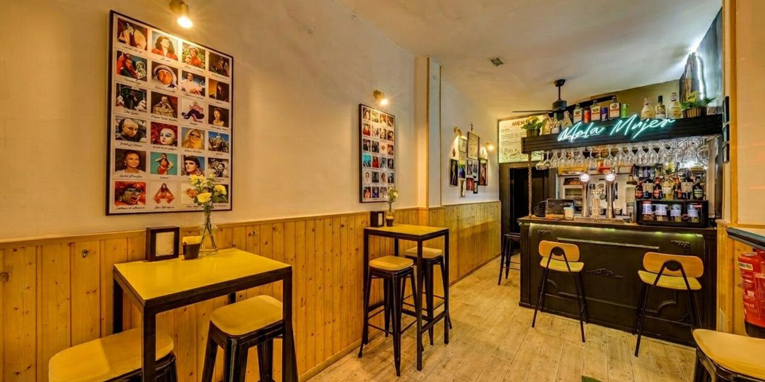 Bar Mala Mujer, bar