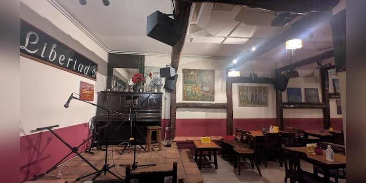 Café Libertad 8, bar