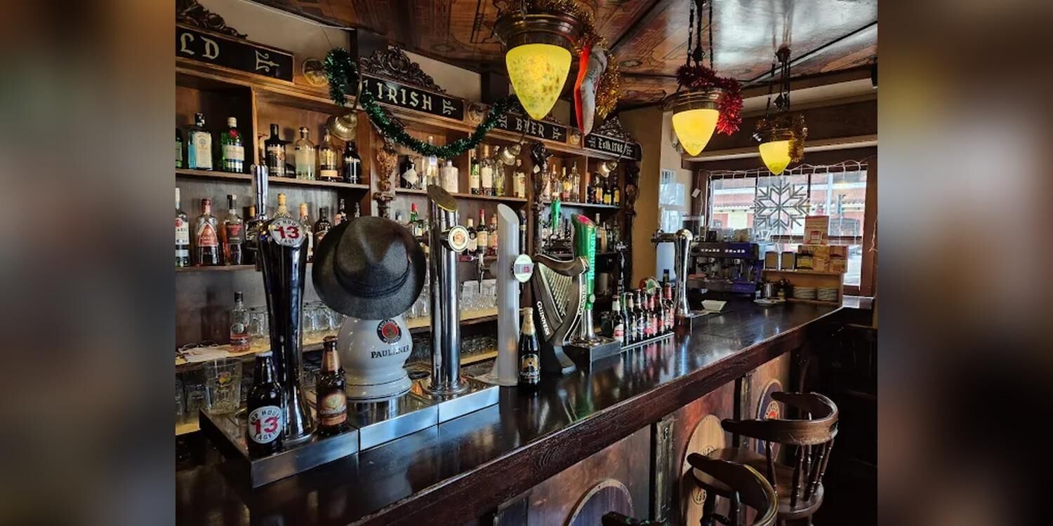 Newbridge irish pub, bar