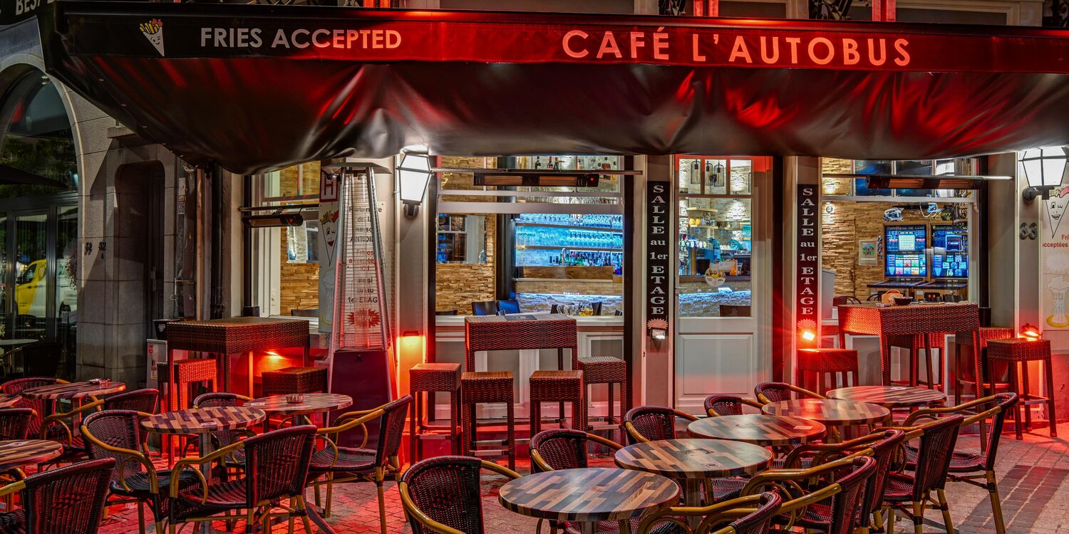 L'Autobus, bar
