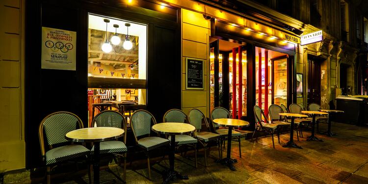 Bistro Hasard, bar