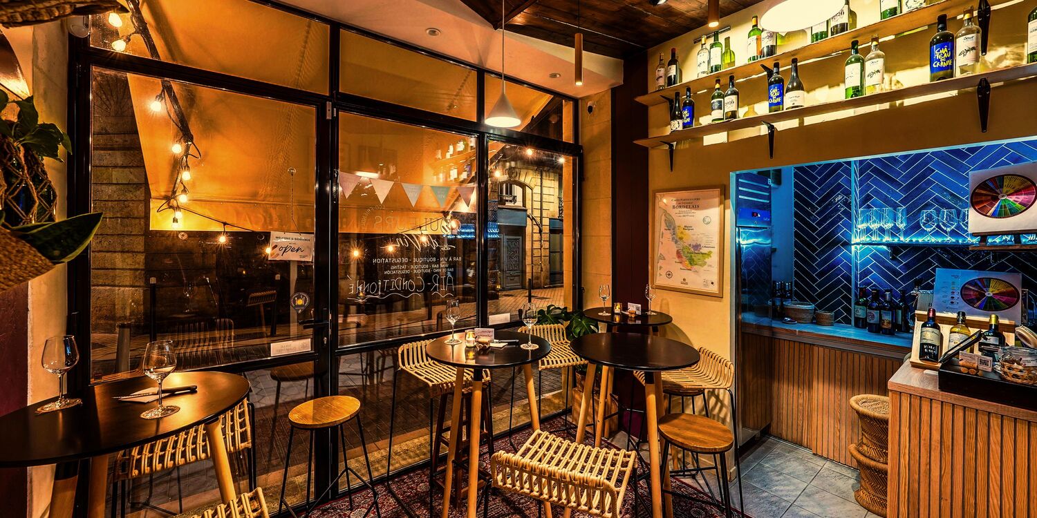 Couleurs du Vin, bar