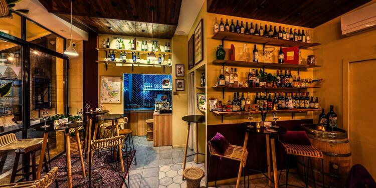 Couleurs du Vin, bar