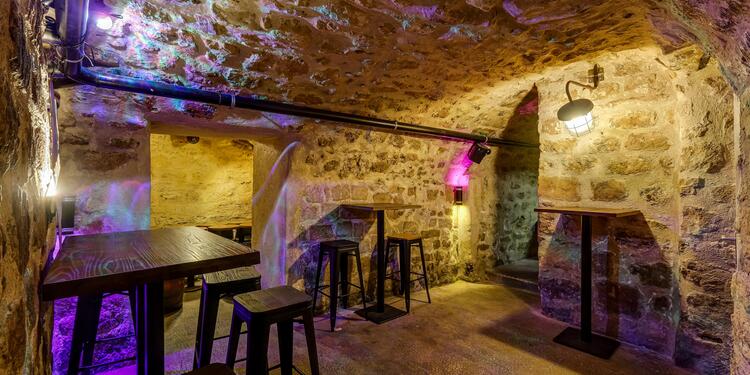 RoadHouse Bar, bar