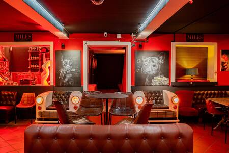 Miles Cocktail Lounge, Bar Barcelona Eixample #0