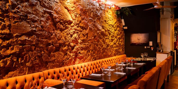 Miles Cocktail Lounge, bar