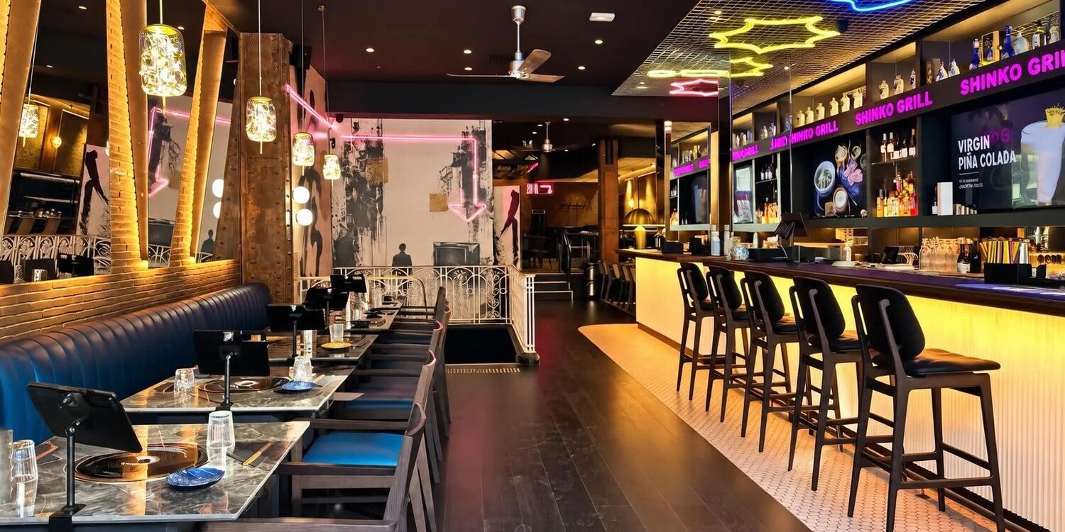 Shinko Grill, bar