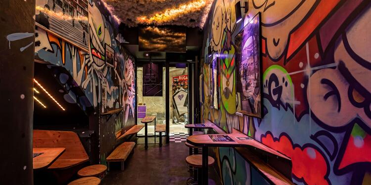 Dissidence Bar, bar