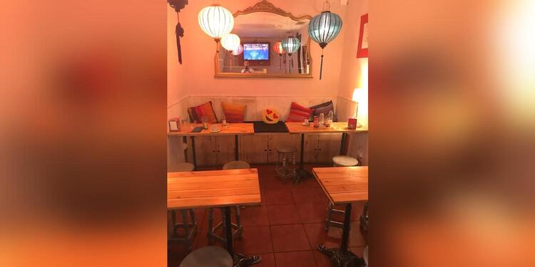 Chill Bar, bar
