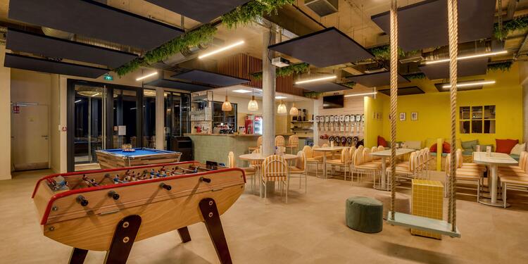 Le Bassin (ex Bar de la Vague - Wave in Paris), bar