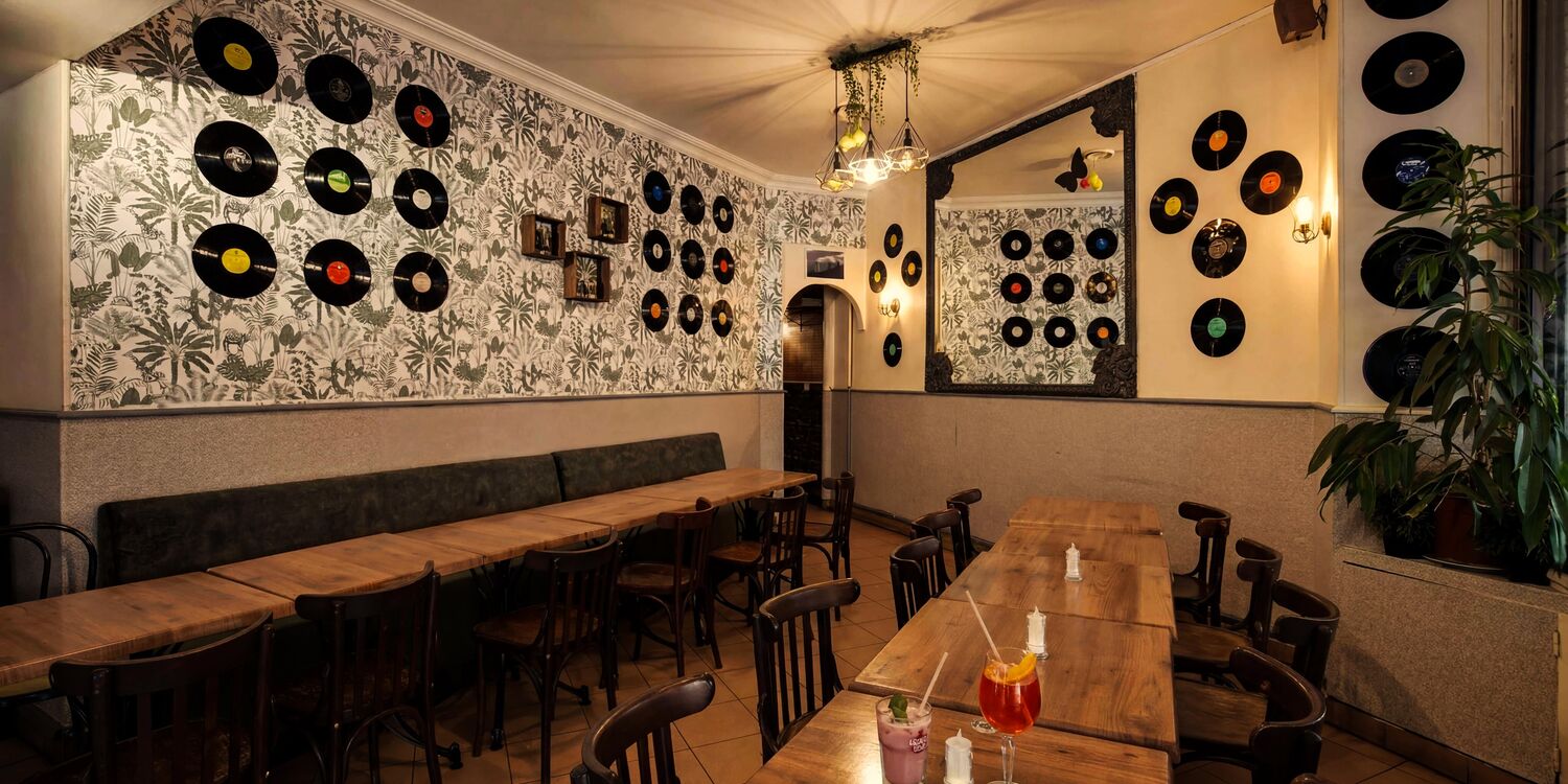 Notus Café, bar