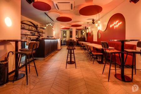 Madame Baudruche, Bar Toulouse Compans #0