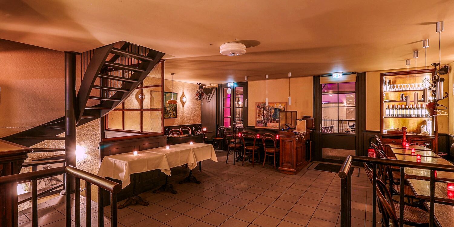 Chez Plumeau Paris, bar