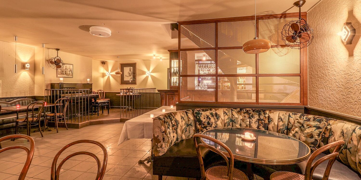 Chez Plumeau Paris, bar