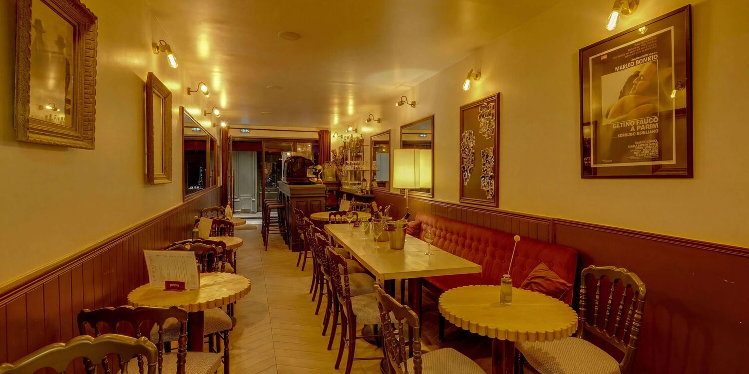 Capo, bar