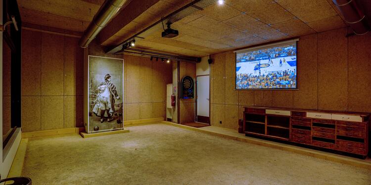 Les Mah-Boules Arena, bar