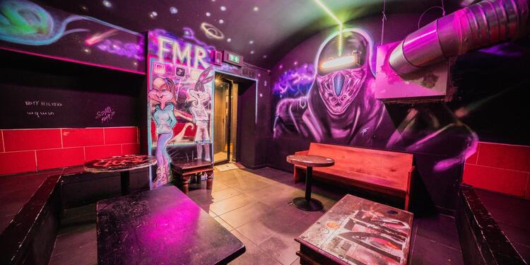 FMR - EPHEMERE, bar