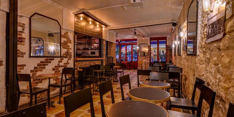 Le Carillon, bar