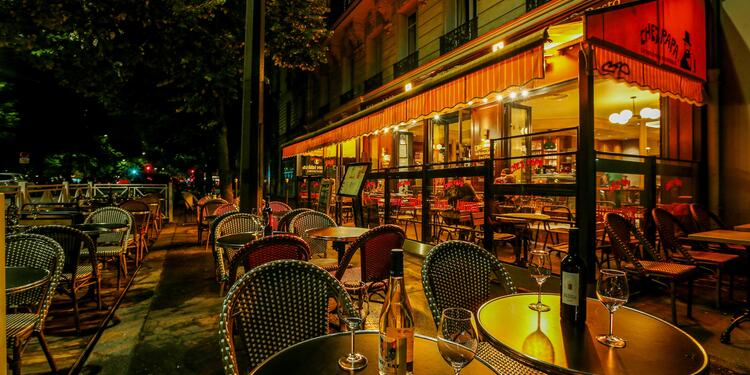 Chez Papa Bastille, bar