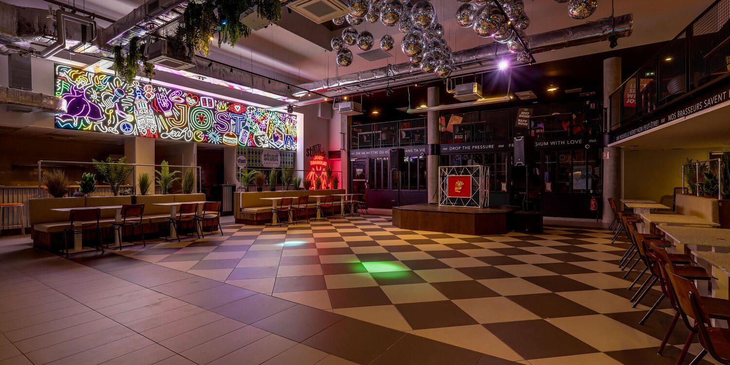 JOST Lille, bar