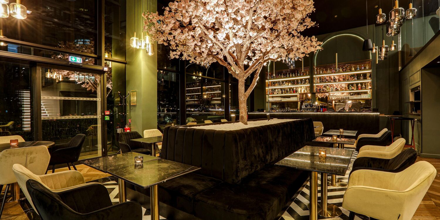 The Tree, bar