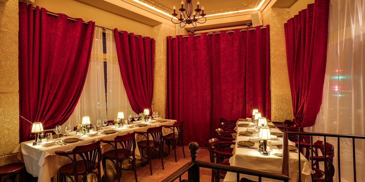 WASL 1880, restaurant