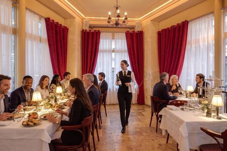 WASL 1880, Restaurant Paris Europe #0