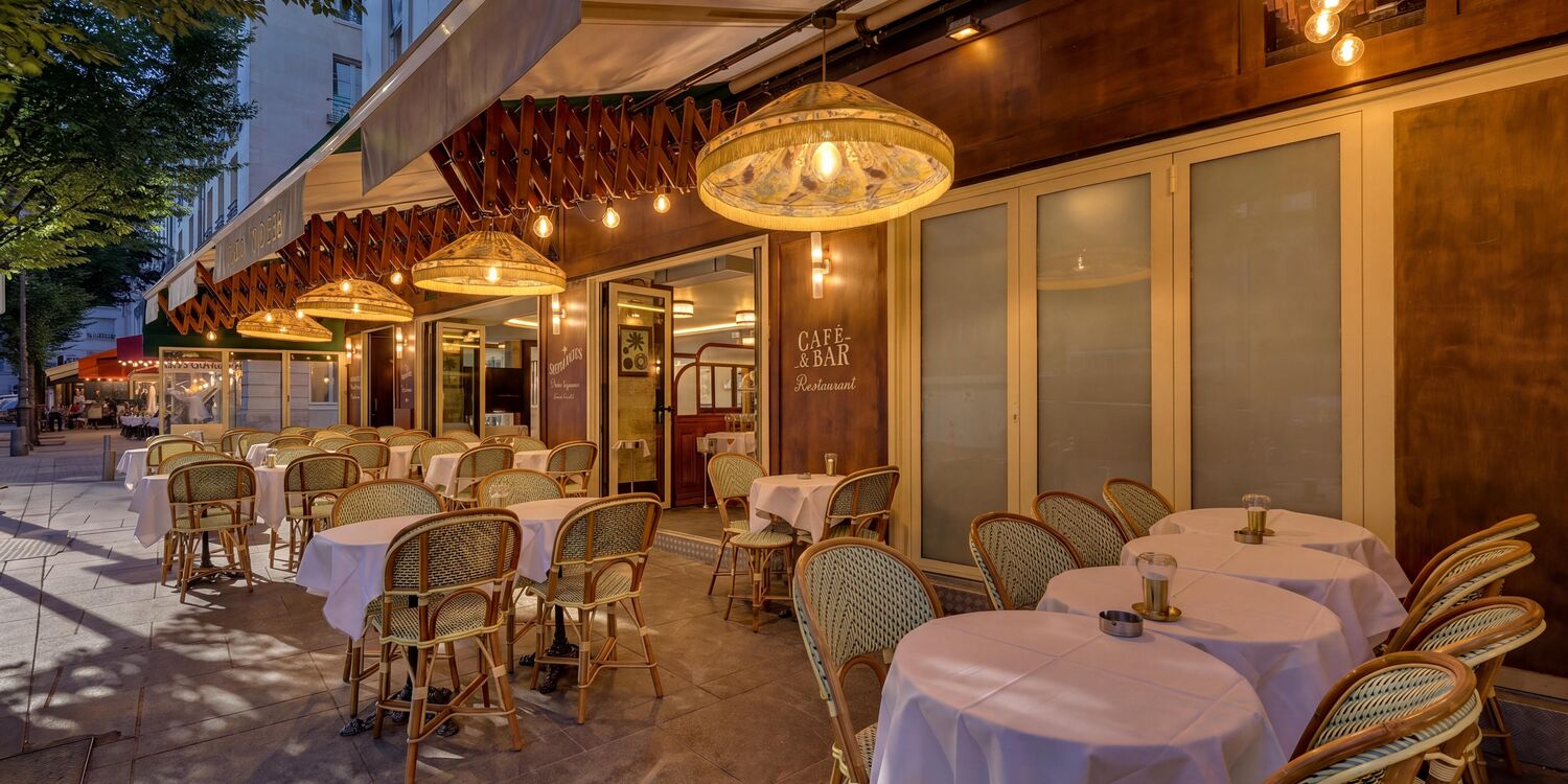 Maison Saint-Honoré, bar