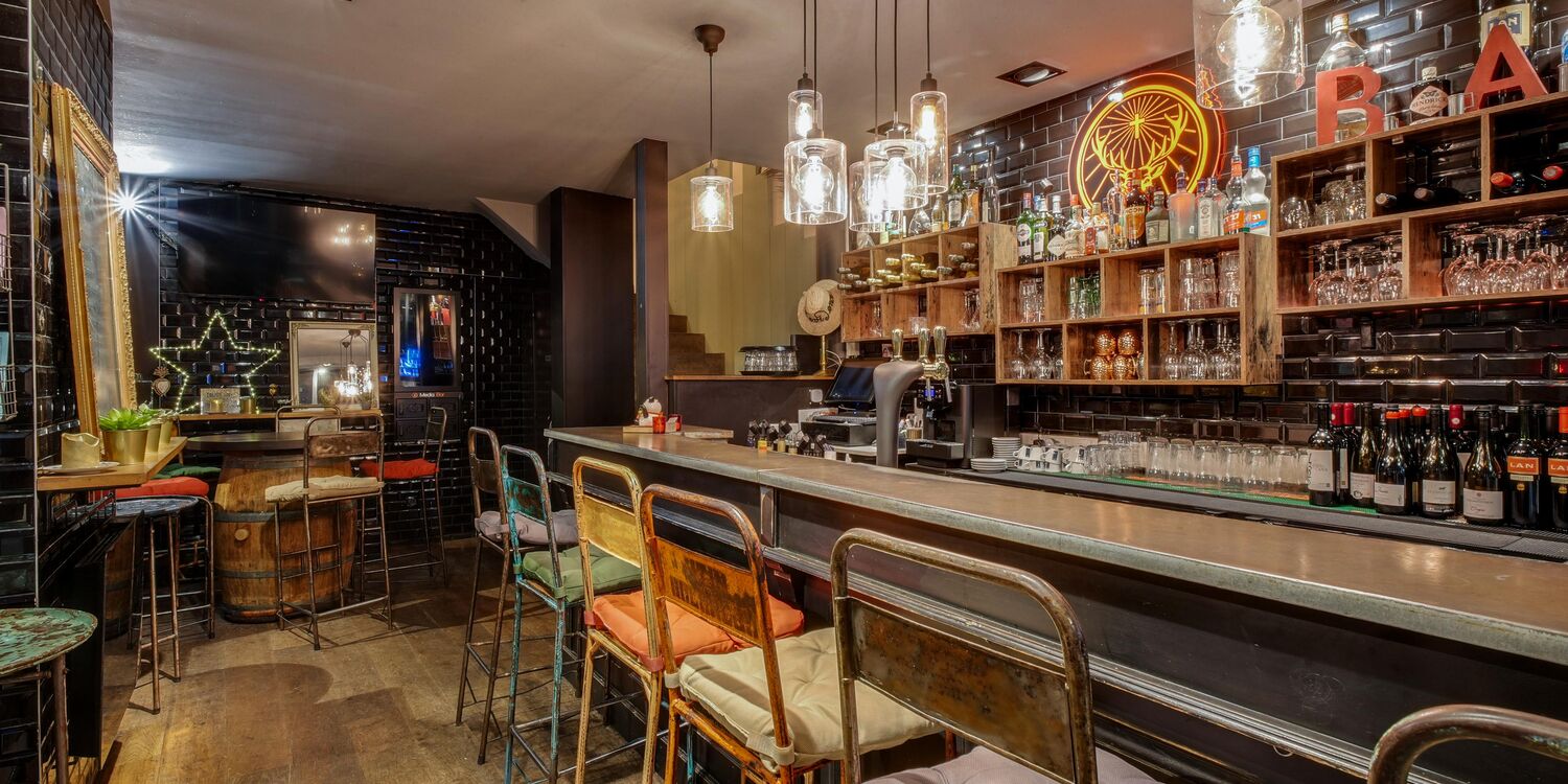 L'Evidence Bar Tapas, bar