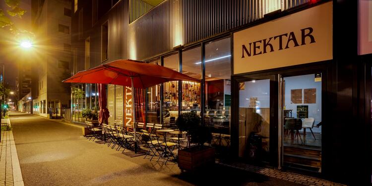 NEKTAR, bar