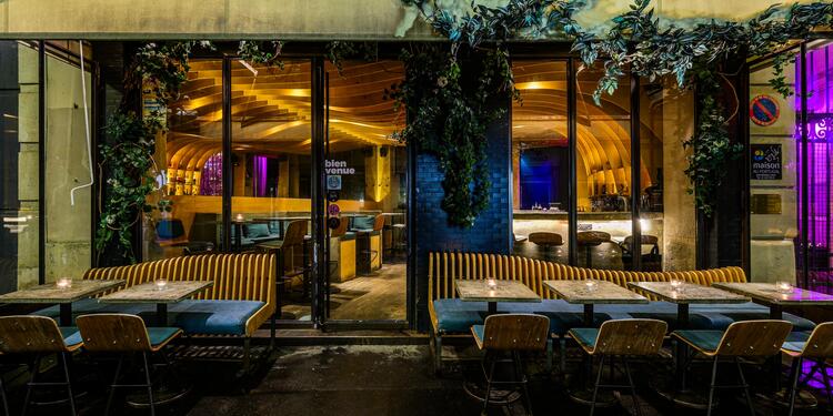 Gravity Bar (Privatisation), rental_room