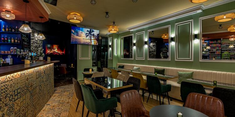 Tout Beau Tout 9, bar