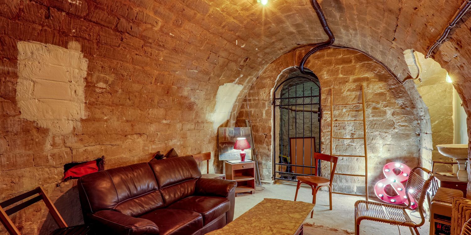 Les Trois Coups, bar