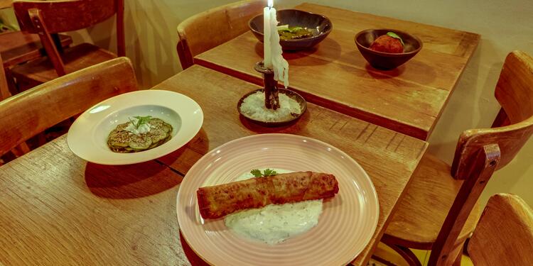 Les Trois Coups, bar