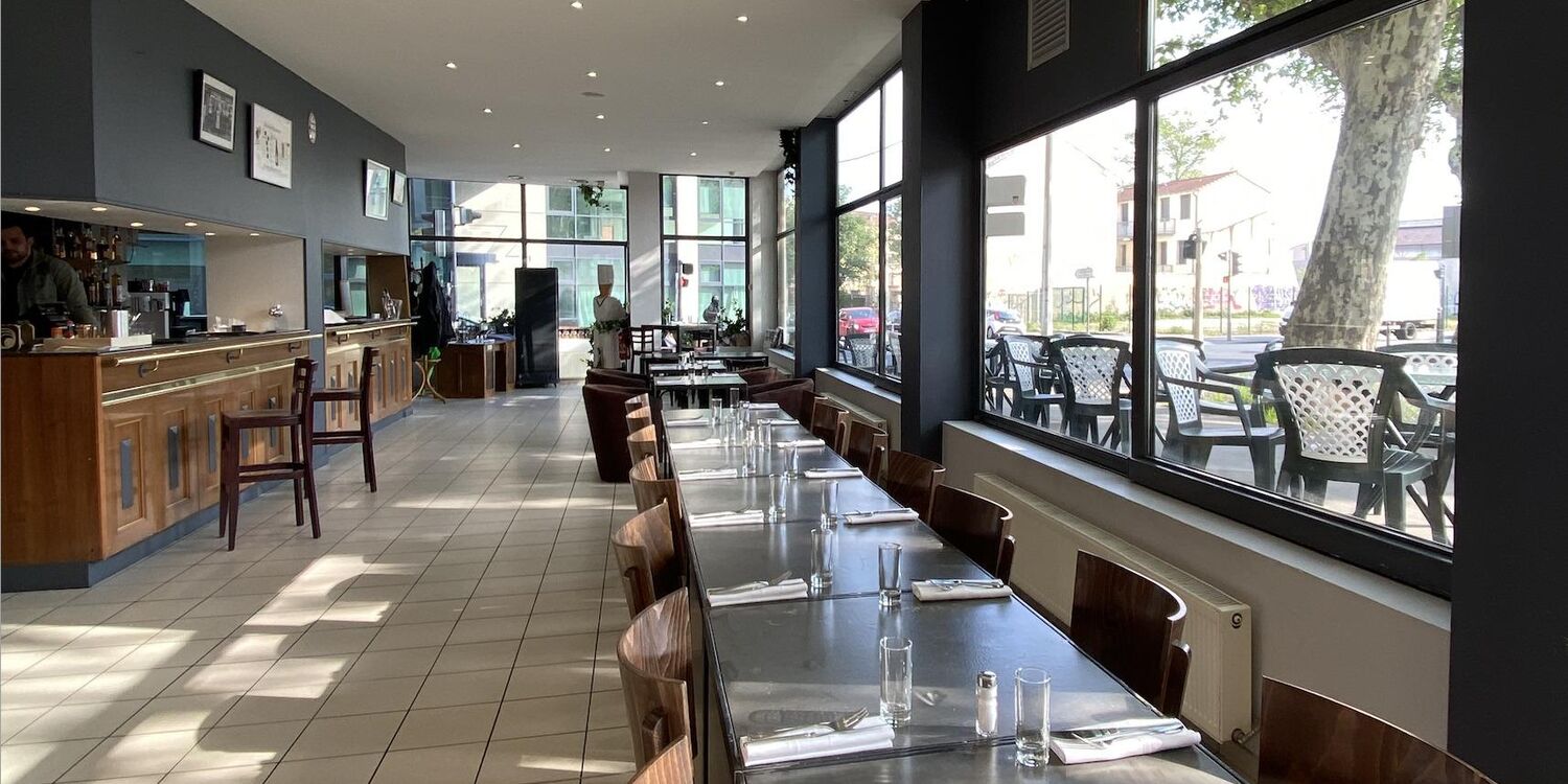 Le petit marché d'une faim d'apprendre (Privatisation), rental_room