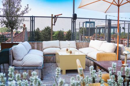 Mercado Negro, Bar Roubaix Pile #0