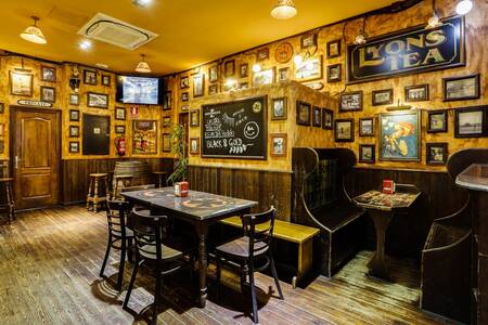 Black & Gold, Bar Madrid San Blas-Canillejas #0