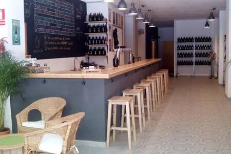 The Growler, Bar Barcelona L'Eixample #0