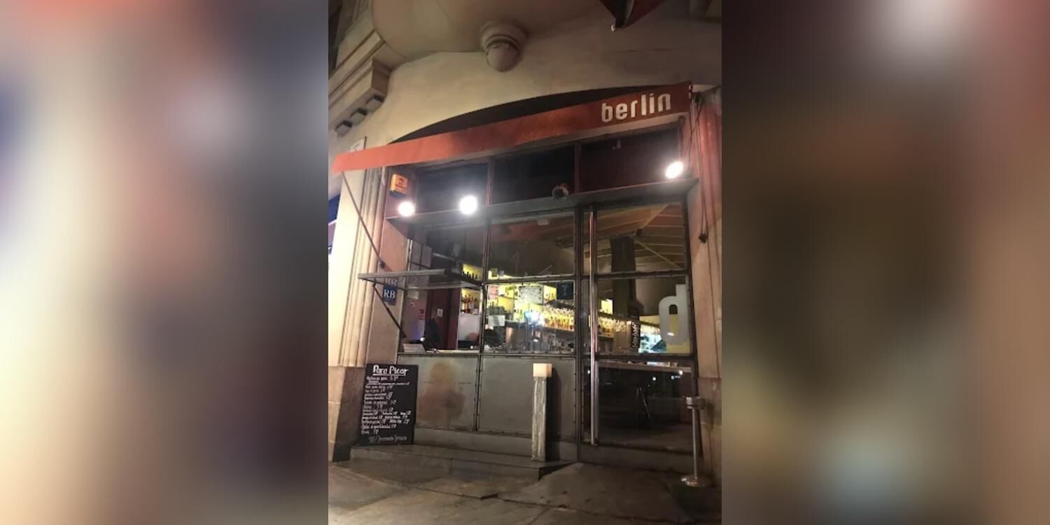 café BERLIN, bar