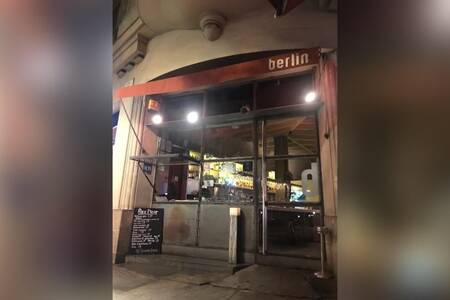 café BERLIN, Bar Barcelona Barcelone #0