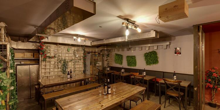 La Cave à Jambon, bar