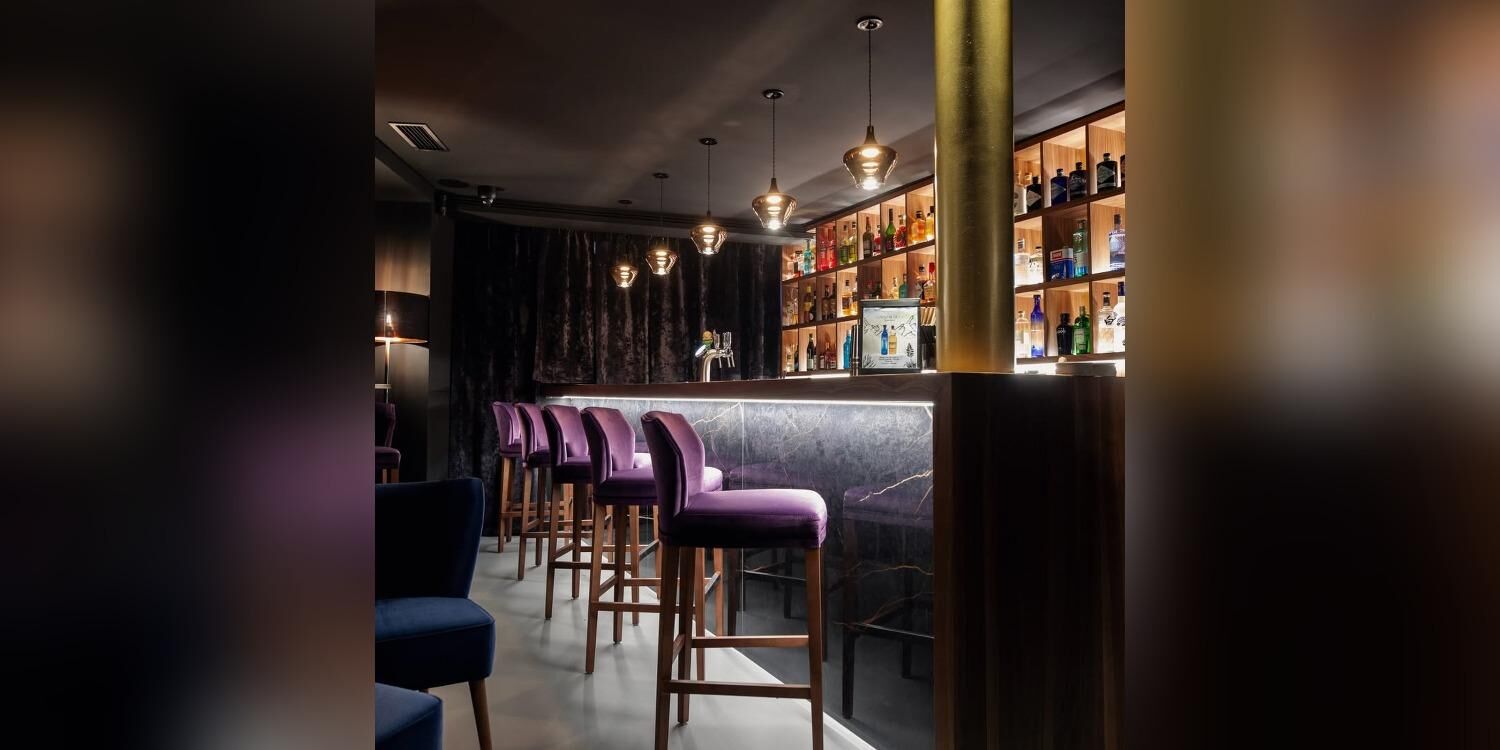 LA COUR DES TANNEURS, bar